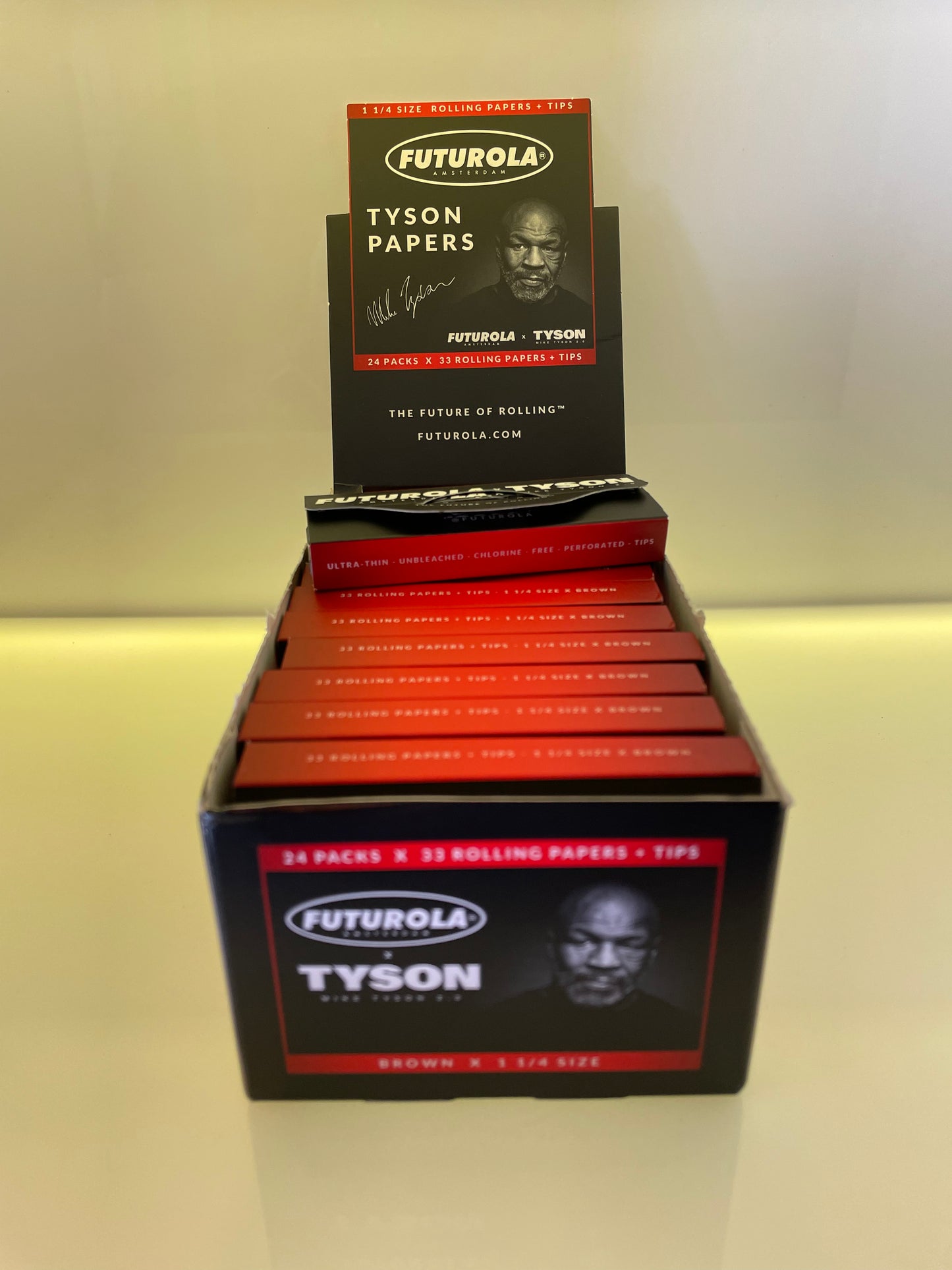 Futurola | Tyson 2.0 Unbleached 1 1/4 Size + Tips Rolling Papers