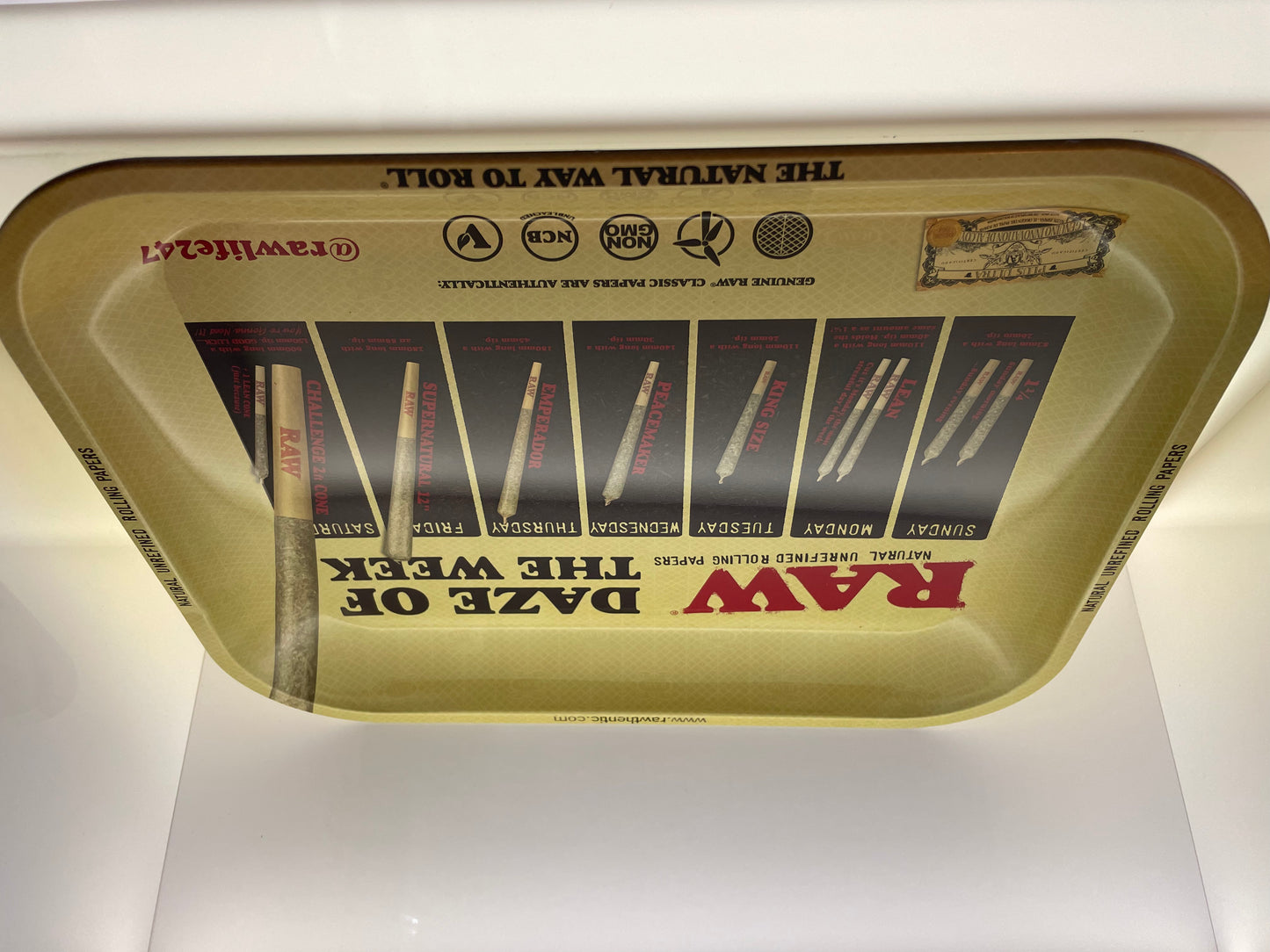 Raw Daze of the Week Tray